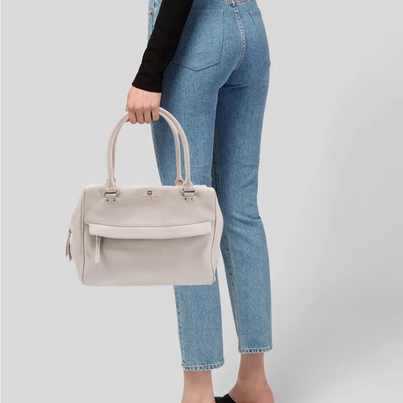 Kate SpadeCream Large Leather Satchel with Structured Shape and Gold Hardware - Picture 2 of 6